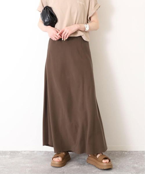 SLOBE IENA(スローブイエナ)の「《3サイズ展開/追加3》フィブリルマーメイドフレアスカート(スカート・レディース・ブラック/ブラウン・40/38/36)」の18枚目の写真