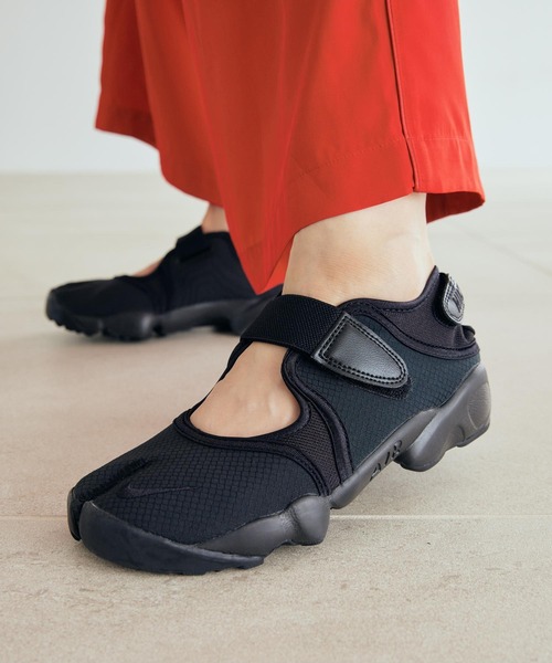 未使用級✨ナイキ　エア　リフト　DN1338 ブラック スポーツサンダル【25】 ナイキ NIKE AIR RIFT BREEZE エアリフト スニーカー サンダル
