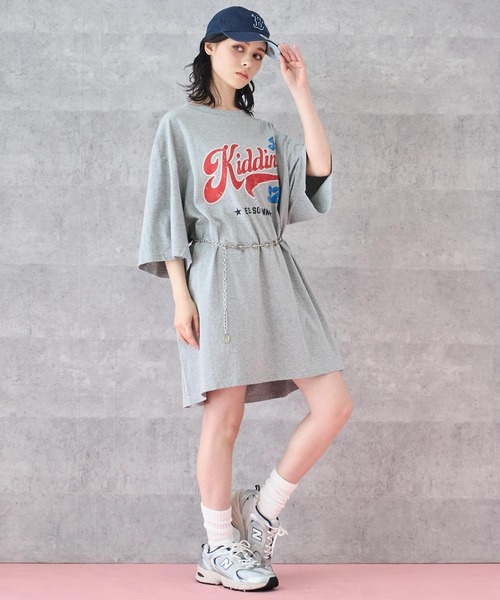 ANAP（アナップ）の「レトロ POP ロゴ プリント ビッグ Tシャツ（Tシャツ/カットソー・レディース・グレー/ホワイト/ブラック・FREE）」の9枚目の写真
