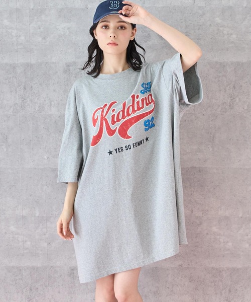 ANAP（アナップ）の「レトロ POP ロゴ プリント ビッグ Tシャツ（Tシャツ/カットソー・レディース・グレー/ホワイト/ブラック・FREE）」の13枚目の写真