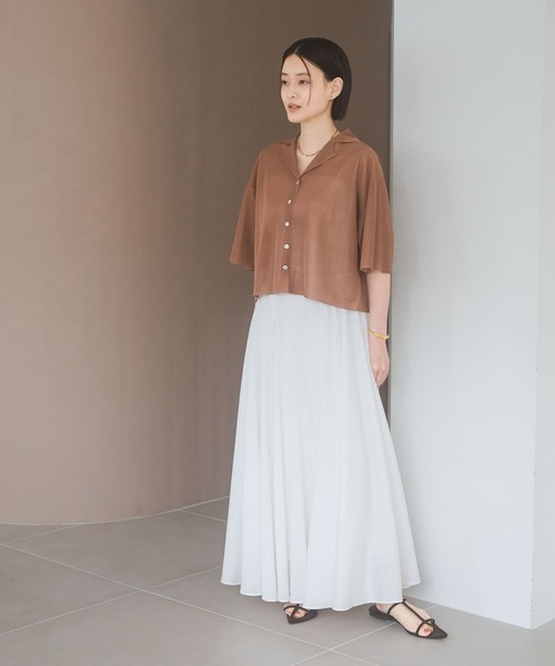 A part by（アパートバイ）の「シアーサーキュラーフレアスカート（スカート・レディース・カーキ/ピンク系その他/オフホワイト・SMALL/MEDIUM）」の4枚目の写真