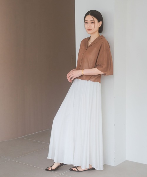 A part by（アパートバイ）の「シアーサーキュラーフレアスカート（スカート・レディース・カーキ/ピンク系その他/オフホワイト・SMALL/MEDIUM）」の5枚目の写真