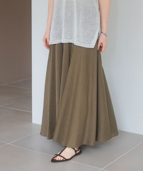 A part by（アパートバイ）の「シアーサーキュラーフレアスカート（スカート・レディース・カーキ/ピンク系その他/オフホワイト・SMALL/MEDIUM）」の17枚目の写真
