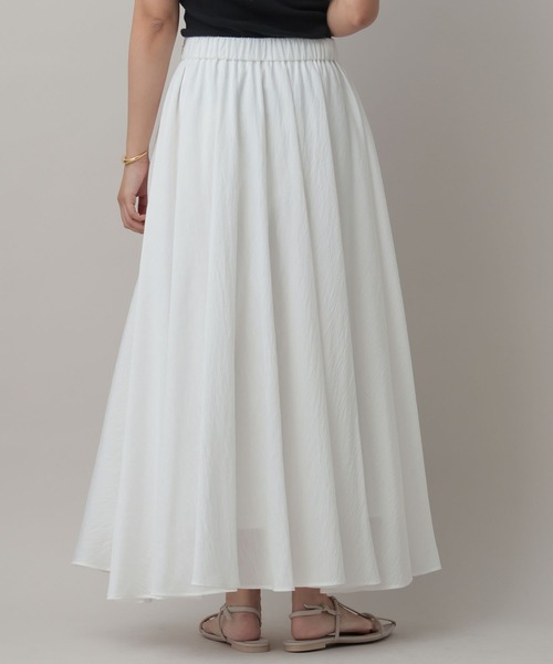 A part by（アパートバイ）の「シアーサーキュラーフレアスカート（スカート・レディース・カーキ/ピンク系その他/オフホワイト・SMALL/MEDIUM）」の10枚目の写真