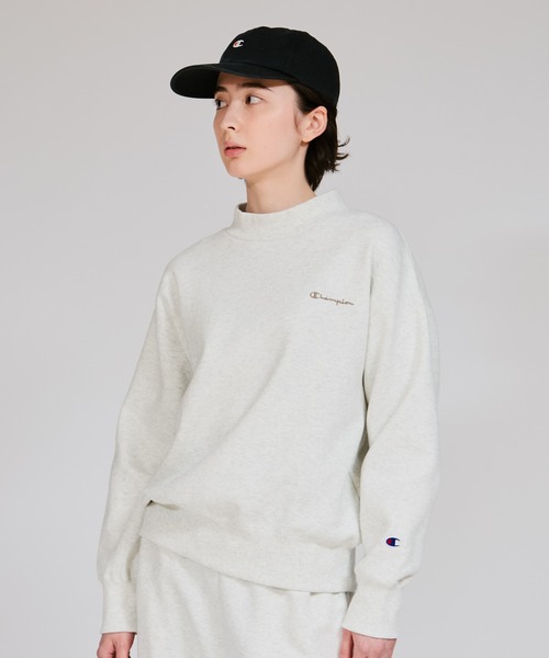 Champion(チャンピオン)の「【Champion/チャンピオン】レディース ベーシック モックネックスウェットシャツ(スウェット・レディース・ベージュ系2/オートミール/グレー/ブラック・LARGE/MEDIUM)」の3枚目の写真