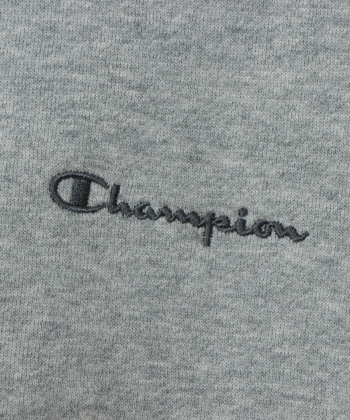 Champion(チャンピオン)の「【Champion/チャンピオン】レディース ベーシック モックネックスウェットシャツ(スウェット・レディース・ベージュ系2/オートミール/グレー/ブラック・LARGE/MEDIUM)」の20枚目の写真