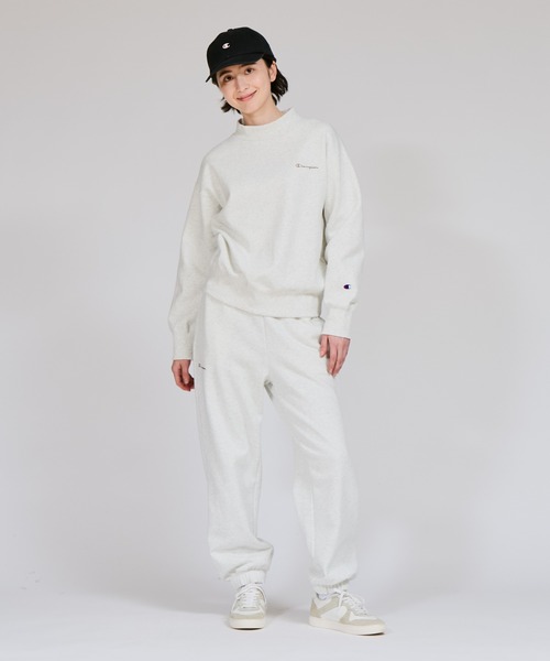Champion(チャンピオン)の「【Champion/チャンピオン】レディース ベーシック モックネックスウェットシャツ(スウェット・レディース・ベージュ系2/オートミール/グレー/ブラック・LARGE/MEDIUM)」の8枚目の写真