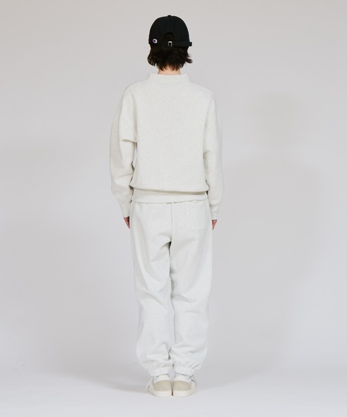 Champion(チャンピオン)の「【Champion/チャンピオン】レディース ベーシック モックネックスウェットシャツ(スウェット・レディース・ベージュ系2/オートミール/グレー/ブラック・LARGE/MEDIUM)」の10枚目の写真