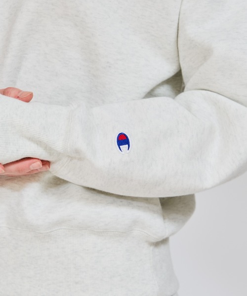 Champion(チャンピオン)の「【Champion/チャンピオン】レディース ベーシック モックネックスウェットシャツ(スウェット・レディース・ベージュ系2/オートミール/グレー/ブラック・LARGE/MEDIUM)」の7枚目の写真