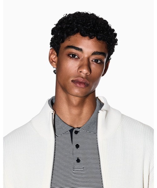 ARMANI EXCHANGE(アルマーニエクスチェンジ)の「【A|X アルマーニ エクスチェンジ】AXロゴ ストライプ 半袖ポロシャツ/REGULAR(ポロシャツ・メンズ・ホワイト×ネイビー・LARGE/MEDIUM/SMALL/X-LARGE/X-SMALL/XX-LARGE)」の3枚目の写真