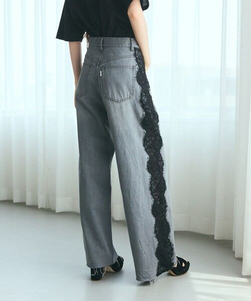 GRACE CLASS（グレースクラス）の「サイドレースデニムパンツ（デニムパンツ・レディース・サックスブルー/ブラック・36/38）」の2枚目の写真