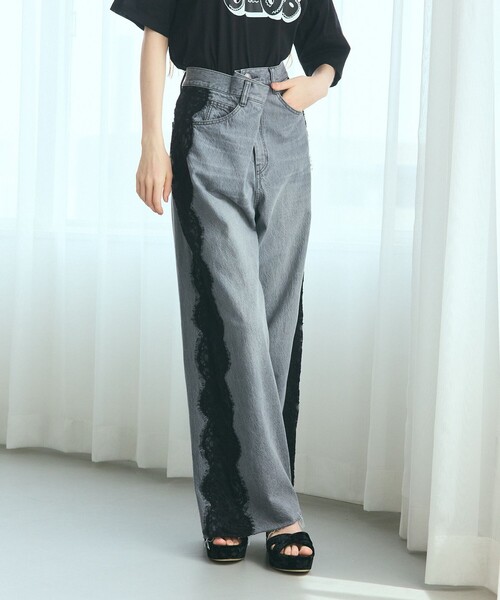 GRACE CLASS（グレースクラス）の「サイドレースデニムパンツ（デニムパンツ・レディース・サックスブルー/ブラック・36/38）」の14枚目の写真