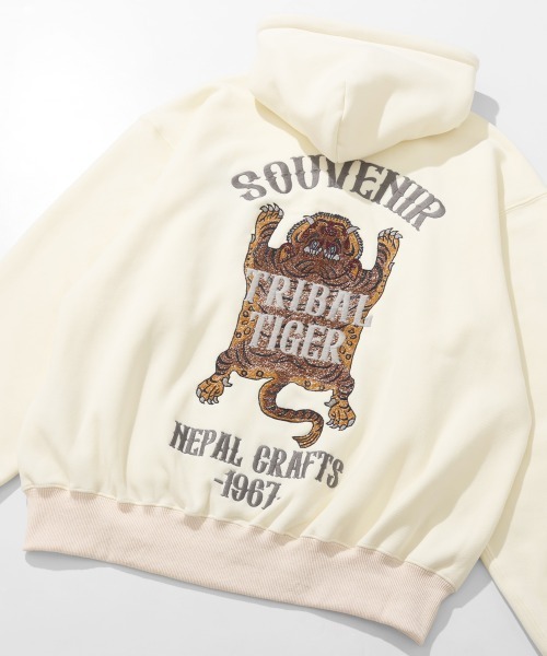 KRIFF MAYER（クリフメイヤー）の「【裏起毛】スーベニア刺繍ジップアップパーカー（パーカー・メンズ・グレー/ナチュラル/レッド/パープル/オリーブ/ブラック・MEDIUM/X-LARGE/LARGE）」の3枚目の写真