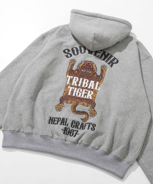 KRIFF MAYER（クリフメイヤー）の「【裏起毛】スーベニア刺繍ジップアップパーカー（パーカー・メンズ・グレー/ナチュラル/レッド/パープル/オリーブ/ブラック・MEDIUM/X-LARGE/LARGE）」の7枚目の写真