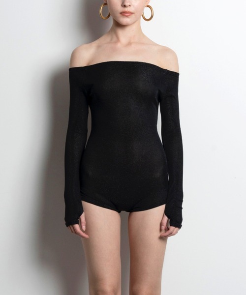 DLESS(ドレス)の「Off shoulder bodysuits/オフショルダーロングスリーブボディスーツ(Tシャツ/カットソー・レディース・ブラック/ゴールド/ブラウン・X-SMALL/SMALL)」の2枚目の写真