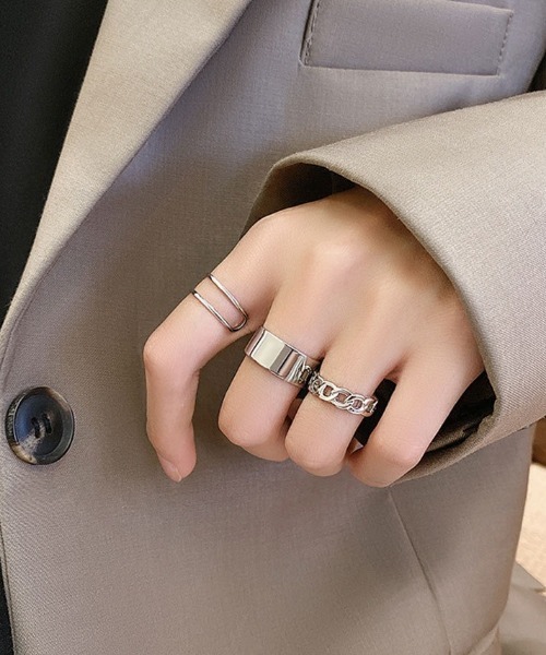 MGV（エムジーヴィー）の「シルバー3セットリング（リング・メンズ・シルバー・FREE）」の3枚目の写真