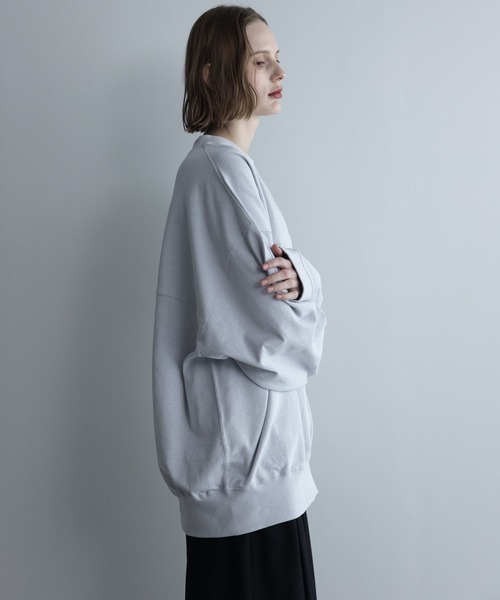 remer(リメール)の「loose basic sweat long Tee / ルーズベーシックスウェットロンT〈裏毛レススウェット〉(スウェット・メンズ・ライトグレー/ブルー/チャコールグレー/ブラック/テラコッタ・LARGE/MEDIUM/SMALL/X-SMALL)」の12枚目の写真