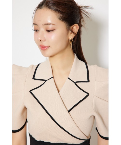 rienda(リエンダ)の「テーラードカラーミニフレアニットワンピース 半袖 秋服 サマーニット(ワンピース・レディース・ライトベージュ/ブラック/ライトブルー・MEDIUM/SMALL)」の4枚目の写真