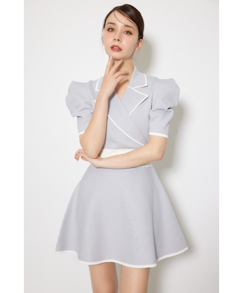 rienda(リエンダ)の「テーラードカラーミニフレアニットワンピース 半袖 秋服 サマーニット(ワンピース・レディース・ライトベージュ/ブラック/ライトブルー・MEDIUM/SMALL)」の11枚目の写真