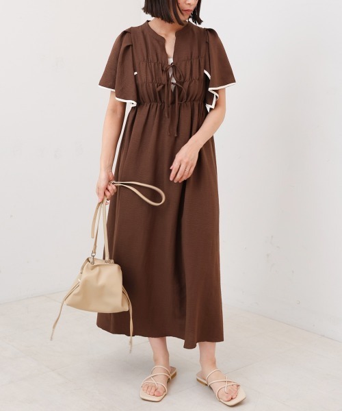 Bab(バブ)の「【S・Mサイズ展開】配色パイピングスクエアスリーブワンピース(ワンピース・レディース・ブラック/ブルー/ブラウン・S/M)」の7枚目の写真