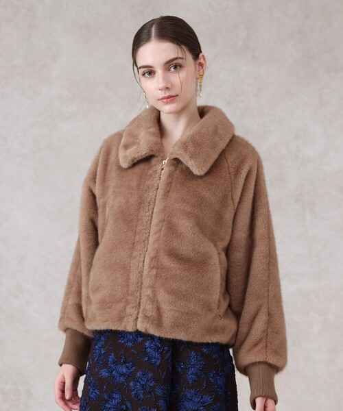 ANAYI（アナイ）の「フェイクミンクファーブルゾン（ブルゾン・レディース・グレイッシュベージュ/ベージュ/モカ・38/36/34）」の9枚目の写真
