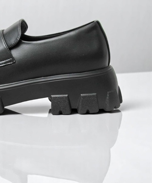BACKYARD FAMILY(バックヤードファミリー)の「glabella SQUARE TOE DERBY SHOES(ローファー・メンズ・ブラック/ブラック系その他・26cm/25cm/27cm)」の9枚目の写真