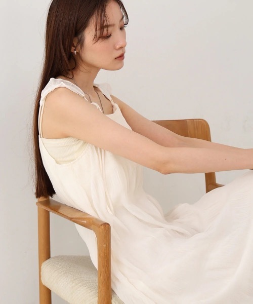 Bab(バブ)の「リボンプリーツワンピース(ワンピース・レディース・ブラック/アイボリー/ライトブルー・MEDIUM)」の16枚目の写真