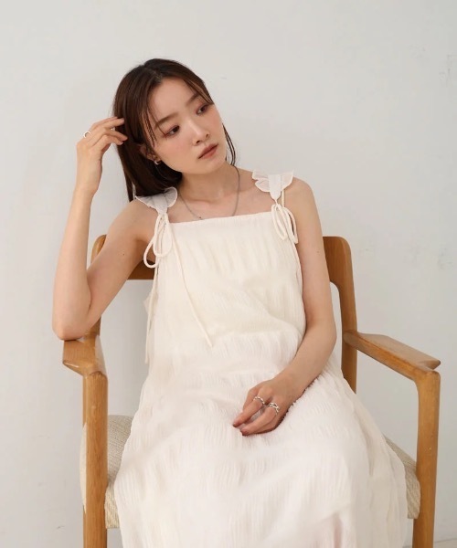 Bab(バブ)の「リボンプリーツワンピース(ワンピース・レディース・ブラック/アイボリー/ライトブルー・MEDIUM)」の17枚目の写真
