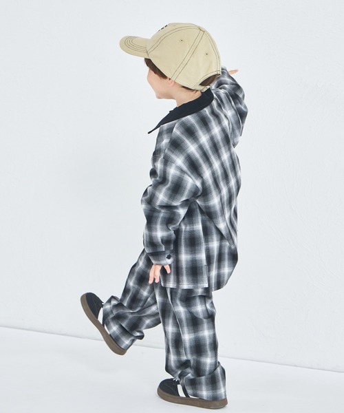pairmanon(ペアマノン)の「【セットアップ着用可能】ユニセックス オンブレチェックシャツ(シャツ/ブラウス・キッズ・ブラック/ブラウン・90/100/110/120/130/140/150)」の4枚目の写真