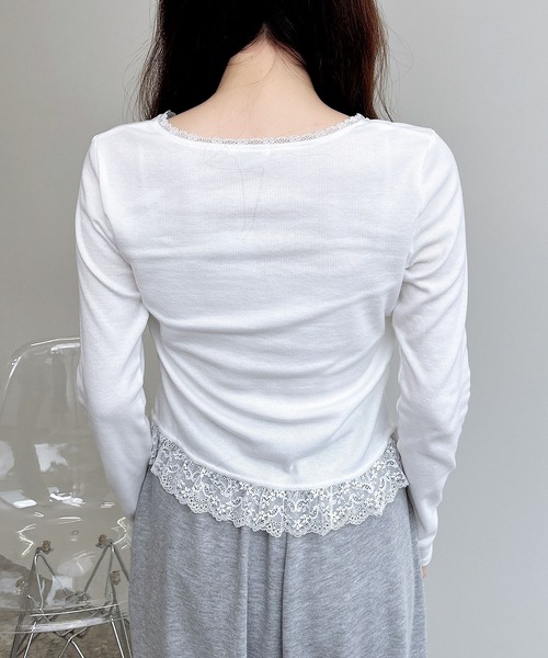 INGNI(イング)の「【WEB限定】ヘンリーネックレース付プレートロゴリブ長袖トップス(Tシャツ/カットソー・レディース・オフホワイト/ブラック/グレー・M)」の17枚目の写真