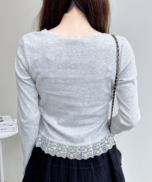 INGNI(イング)の「【WEB限定】ヘンリーネックレース付プレートロゴリブ長袖トップス(Tシャツ/カットソー・レディース・オフホワイト/ブラック/グレー・M)」の6枚目の写真