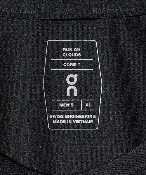 On(オン)の「<On>Core-T/コアTシャツ(Tシャツ/カットソー・メンズ・ブラック・XL/M/S/L)」の8枚目の写真