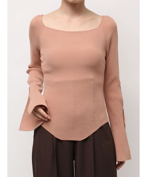 LAGUNAMOON（ラグナムーン）の「スリットフレアスリーブプルオーバー（ニット/セーター・レディース・チャコールグレー/ベージュ/サーモンピンク・FREE）」の11枚目の写真