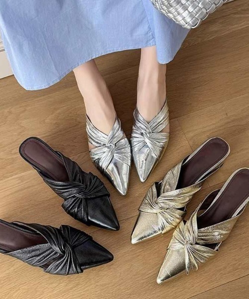deux amour(ドゥーザムール)の「ドレープサンダル(サンダル・レディース・シルバー/ブラック/ゴールド・LARGE/MEDIUM/SMALL)」の4枚目の写真