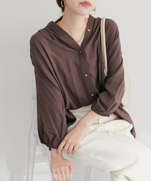 natural couture（ナチュラルクチュール）の「【WEB限定】麻混ギャザーブラウス（シャツ/ブラウス・レディース・ネイビー/パープル系その他/ブラウン/ブラック/オフホワイト/ブルー・FREE）」の3枚目の写真