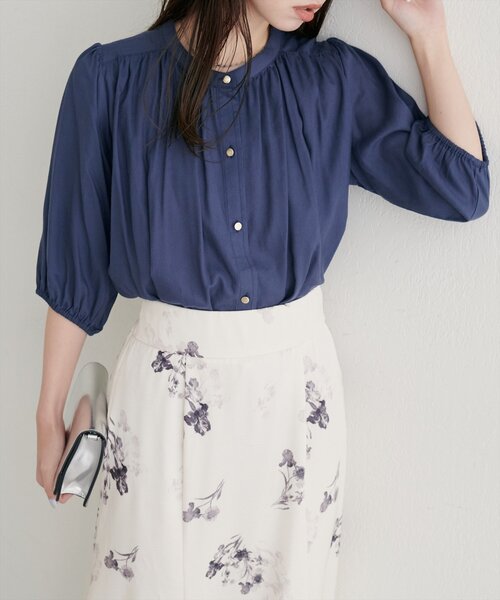 natural couture（ナチュラルクチュール）の「【WEB限定】麻混ギャザーブラウス（シャツ/ブラウス・レディース・ネイビー/パープル系その他/ブラウン/ブラック/オフホワイト/ブルー・FREE）」の22枚目の写真