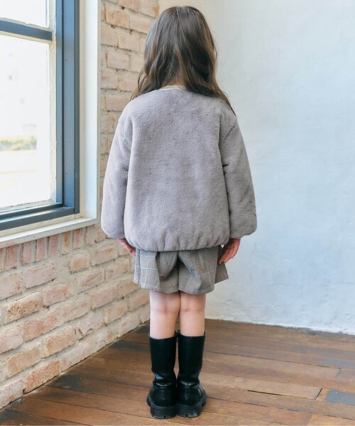 apres les cours(アプレレクール)の「【2WAY】ハートポケットリバーシブルファージャケット(ブルゾン・キッズ・ピンク/アイボリー・120/130/140/80/90/100/110)」の4枚目の写真