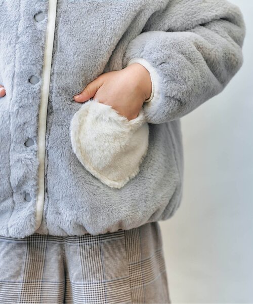 apres les cours(アプレレクール)の「【2WAY】ハートポケットリバーシブルファージャケット(ブルゾン・キッズ・ピンク/アイボリー・120/130/140/80/90/100/110)」の6枚目の写真