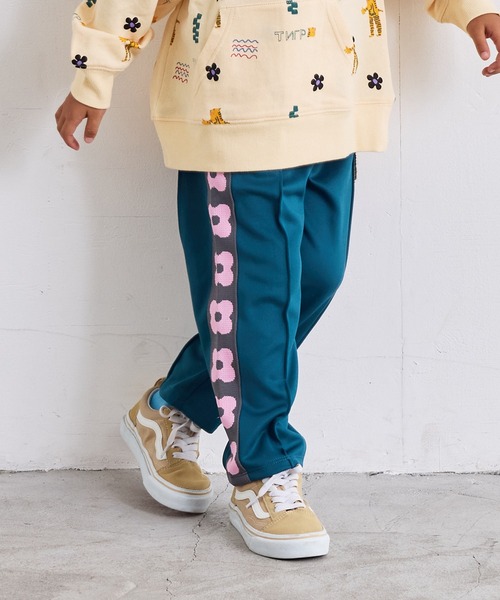 MARKEY'S（マーキーズ）の「サガラワッペントラックパンツ（スウェットパンツ・キッズ・パープル/グリーン/レッド/オフホワイト・120/110/100/90/150/140/130）」の2枚目の写真