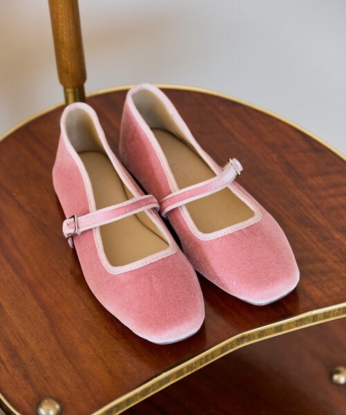 FREAK'S STORE(フリークスストア)の「限定展開 ベロア スクエア パンプス(パンプス・レディース・ピンク/ブラック/グレー・36/37/38)」の13枚目の写真