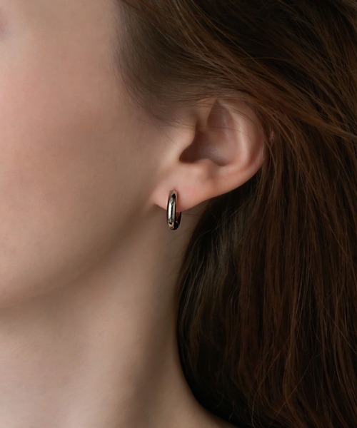 muku(ムク)の「PIERCE/MINI HOOP(ピアス(両耳用)・レディース・シルバー/ゴールド/シャンパン・FREE)」の4枚目の写真