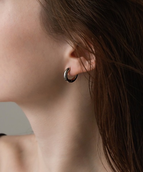 muku(ムク)の「PIERCE/MINI HOOP(ピアス(両耳用)・レディース・シルバー/ゴールド/シャンパン・FREE)」の7枚目の写真