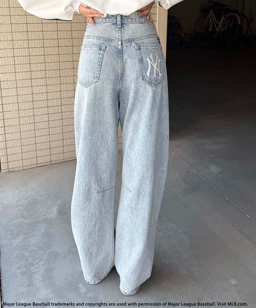 BACK TO THE FIELD（バック トゥー ザ フィールド）の「【MLB】ウエストカットカーブデニム（デニムパンツ・レディース・ブラック/ブルー/インディゴブルー・SMALL/MEDIUM）」の18枚目の写真