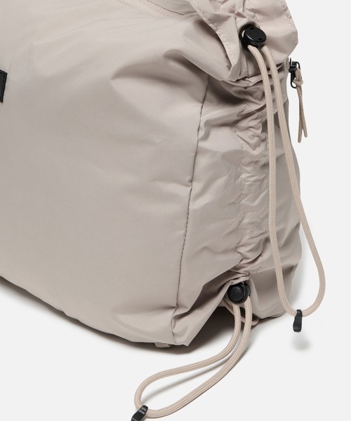 AIGLE（エーグル）の「撥水 リボンシャーリング パッカブル 2wayショルダーバッグ（ショルダーバッグ・レディース・アイボリー/ブルーグレー/ブラック・FREE）」の7枚目の写真