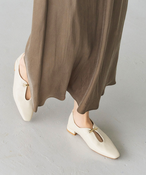 LE TALON（ルタロン）の「フロントメタルバブーシュ（バレエシューズ・レディース・アイボリー/ブラウン/ブラック系その他・22.5cm/22cm/23.5cm/25cm/24cm/24.5cm/23cm）」の14枚目の写真