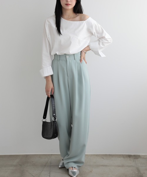 オフショルダー 肩出し長袖トップス（シャツ/ブラウス）｜LUMIRA