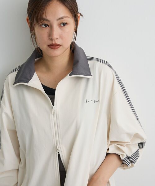 CRAFT STANDARD BOUTIQUE（クラフトスタンダードブティック）の「軽量/接触冷感/UVカット トラックジャケット（ジャージ・レディース・ブラック/アイボリー/チャコールグレー/ベージュ/ネイビー/カーキ・S/M/L）」の2枚目の写真