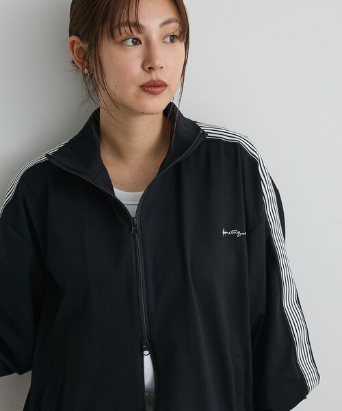 CRAFT STANDARD BOUTIQUE（クラフトスタンダードブティック）の「軽量/接触冷感/UVカット トラックジャケット（ジャージ・レディース・ブラック/アイボリー/チャコールグレー/ベージュ/ネイビー/カーキ・S/M/L）」の3枚目の写真