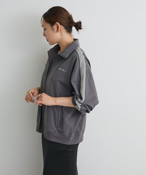 CRAFT STANDARD BOUTIQUE（クラフトスタンダードブティック）の「軽量/接触冷感/UVカット トラックジャケット（ジャージ・レディース・ブラック/アイボリー/チャコールグレー/ベージュ/ネイビー/カーキ・S/M/L）」の13枚目の写真