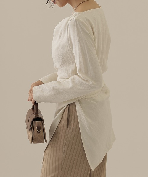 SUWDEE(スーディー)の「side slit belted tunic tops(Tシャツ/カットソー・レディース・チャコールグレー/ブラック/ホワイト・FREE)」の7枚目の写真